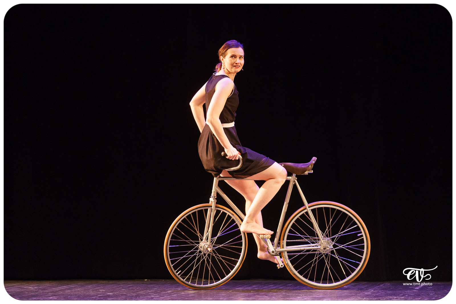 ExCENTRIQUES (CIE LES ACROSTICHES)